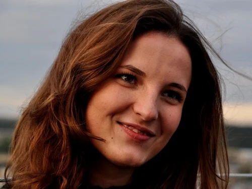 Rüyada Ağaç Süslemek: Ruhun Çiçek Açma Mevsimi