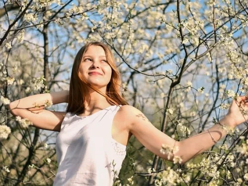 Beyaz Önlük Rüyası: Bilgelik ve Şifa Kapıları