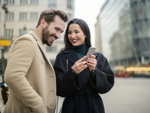 Rüyada Çöpe Çay Dökmek: Biten Keyiflerin Sembolü