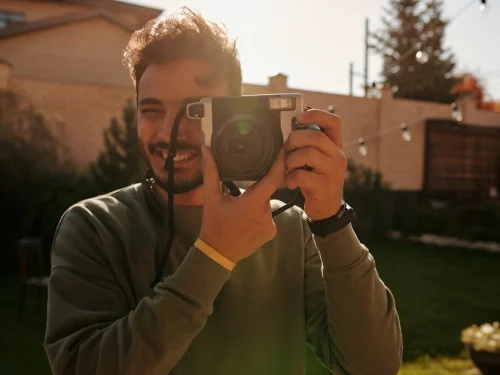 Rüyada Hac Yolcusuyla Sohbet: Manevi Uyanışın Habercisi