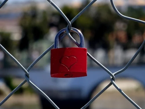 Rüyada Halay Çekmek: Hayatın Ritmi ve Ruhun Yankısı