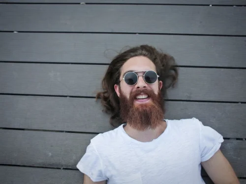 Rüyada Halıdan Toz Süpürmek: Bilinçaltının Temizliği