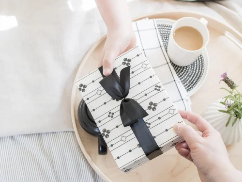 Rüyada Hindi Kesip Temizlemek: Bolluğun Gizli İşaretleri