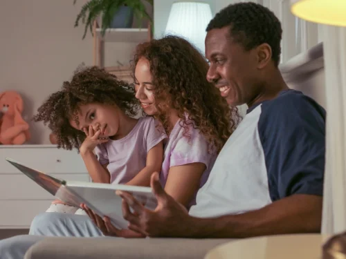 Kedi Yavrusu Beslemek: Sevgi ve Sorumluluk Rüyası