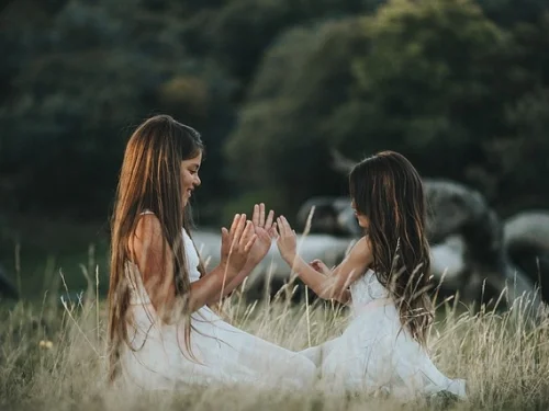 Rüyanızda Kuşlara Mercimek Vermek: Bereket mi, Sorumluluk mu?