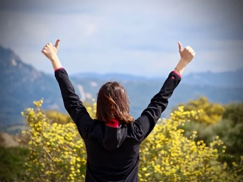 Gri Saçın Gizemi: Rüyanızda Neler Anlatıyor?