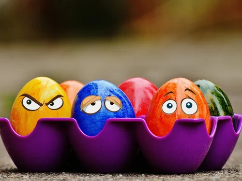 Gözlerin Üzerinde: Rüyada Seyredilmenin Sırları