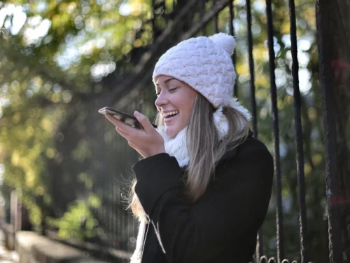 Ünlü Kızına Bakmak: Gizemli Bir Rüya Yorumu